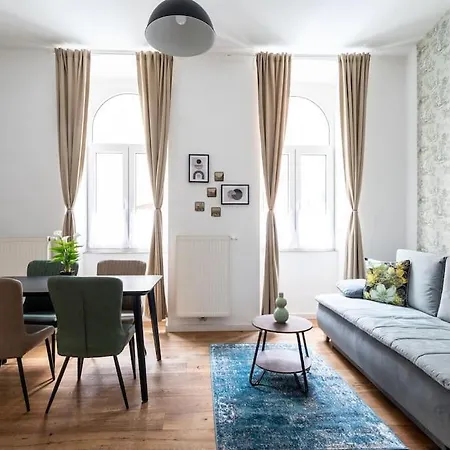 Ferienwohnung Sleek 1Br Flat Near Center By Hm Wien Exterior foto