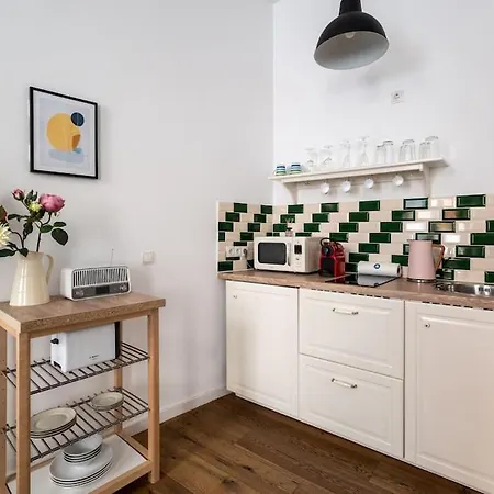 Ferienwohnung Sleek 1Br Flat Near Center By Hm Wien Exterior foto