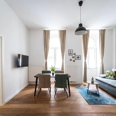 Ferienwohnung Sleek 1Br Flat Near Center By Hm Wien Exterior foto