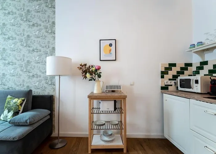 Sleek 1Br Flat Near Center By Hm